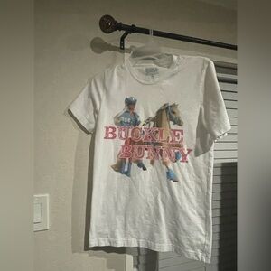 Buckle Bunny tee -Sara Jane Boutique size Small women